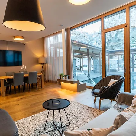 Luxus-mountain Mit Privatem Pool, Sauna & Dampfbad Apartman *
